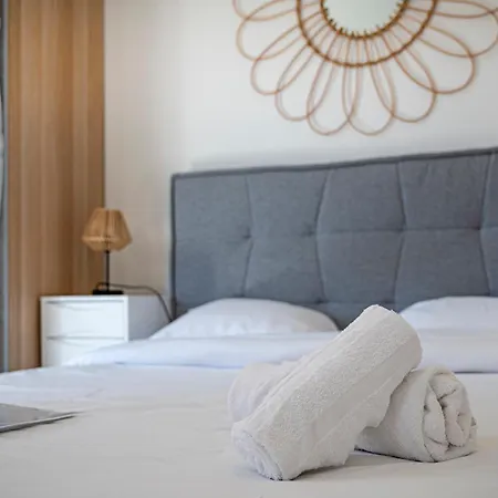 Apartment Dolmen Adrien 5 Tours