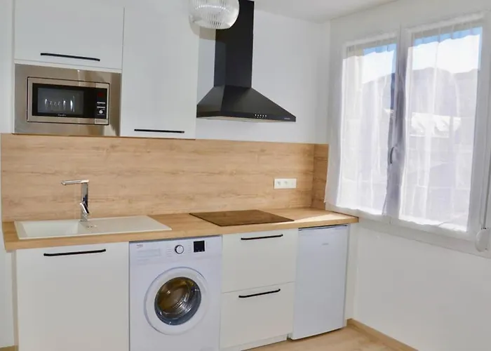 Dolmen Adrien 5 Тур