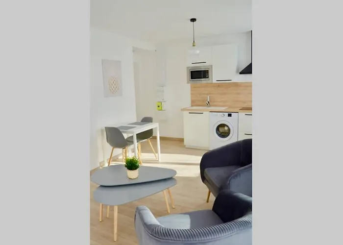 Dolmen Adrien 5 Апартаменты