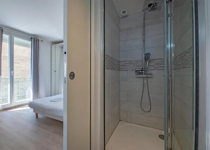 Dolmen Adrien 5 * Тур