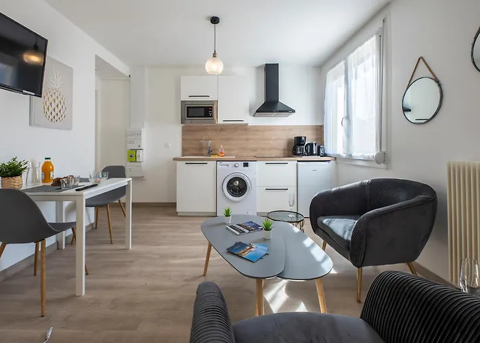 Dolmen Adrien 5 Apartament Tours